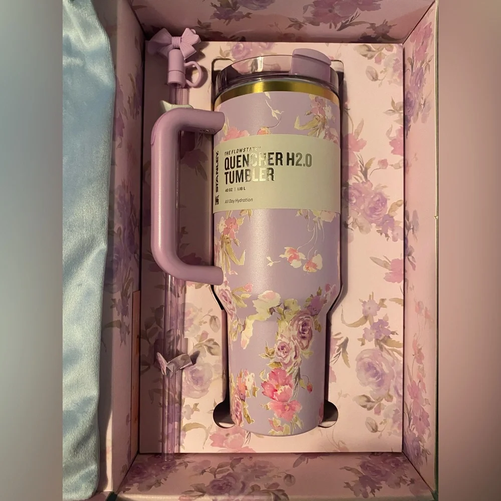 Stanley 40oxz tumbler NEW in box, straw. Velvet bag, LoveShackFancy - Picture 6 of 6